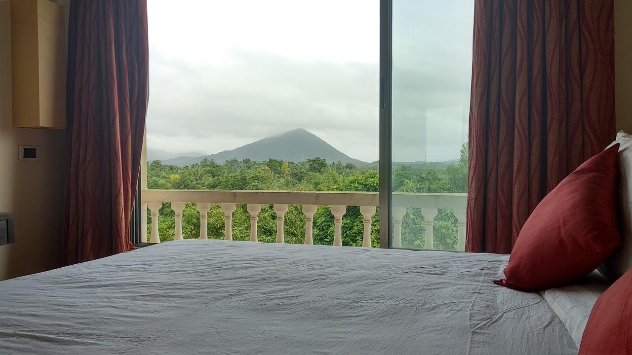 Yog Resort By Splenor Maneri  Bagian luar foto