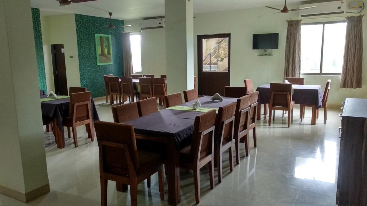 Yog Resort By Splenor Maneri  Bagian luar foto